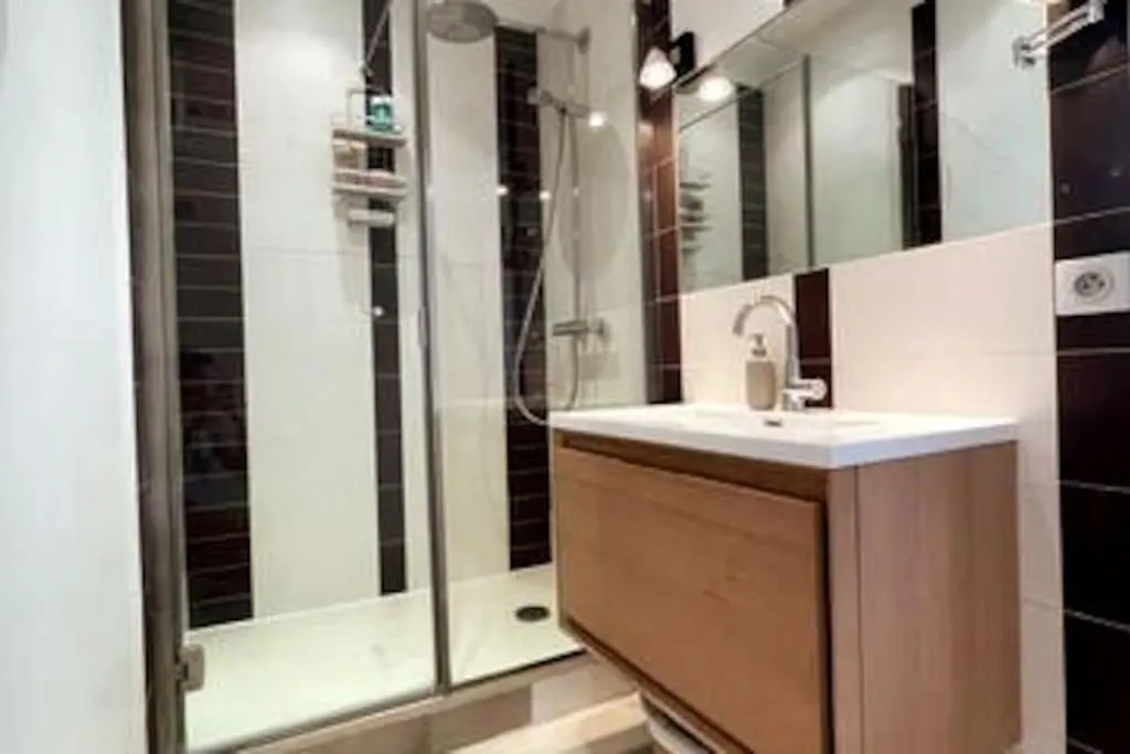Apartment Appartement Place Des Vosges, 1 Chambres 4 P Paris France