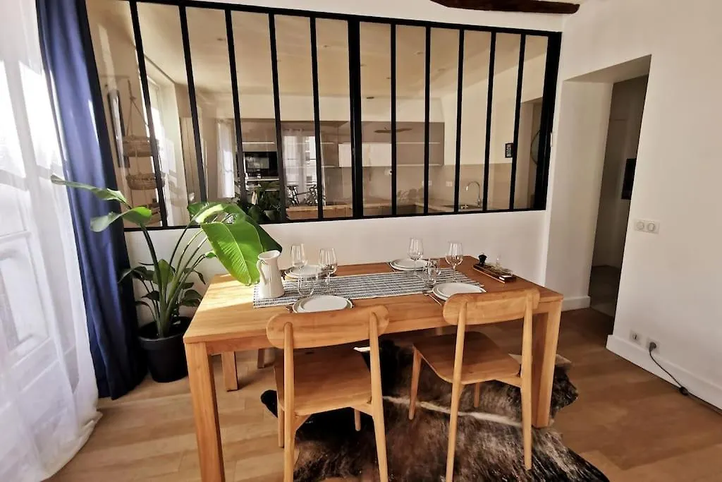 Appartement Place Des Vosges, 1 Chambres 4 P Paris France
